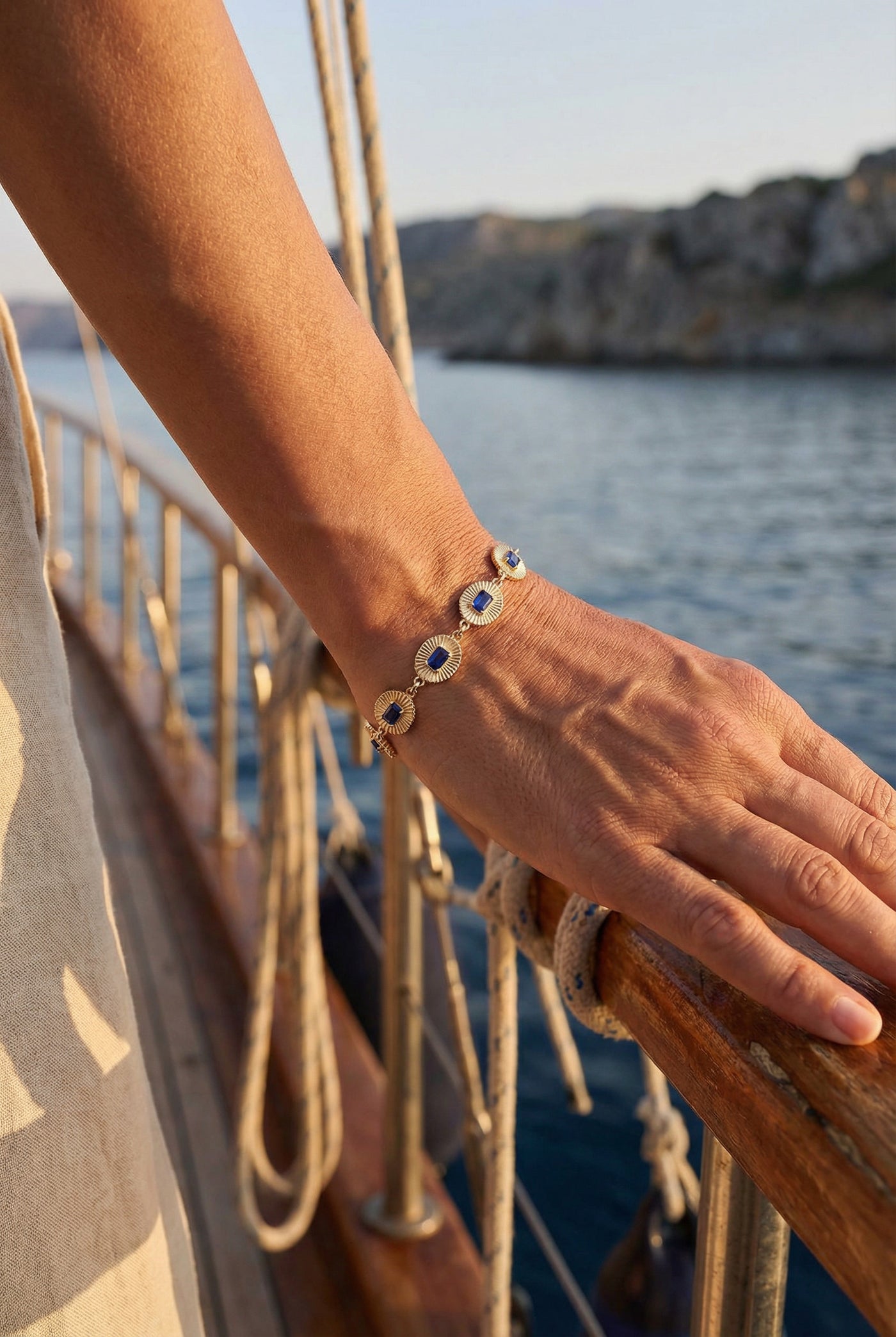 The Solari Bracelet | Blue Sapphire