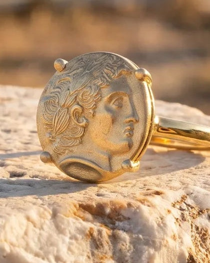 The Alexander Ring