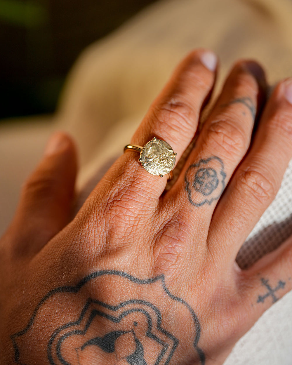 The Alexander Ring