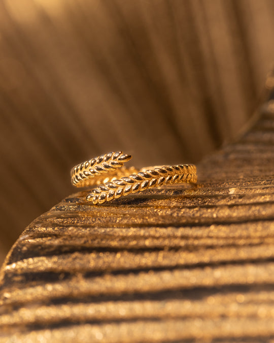 Aurea Ring by O Collection — 14k gold wrap ring inspired by Roman laurel wreaths, textured leaf design, Mediterranean heritage jewelry